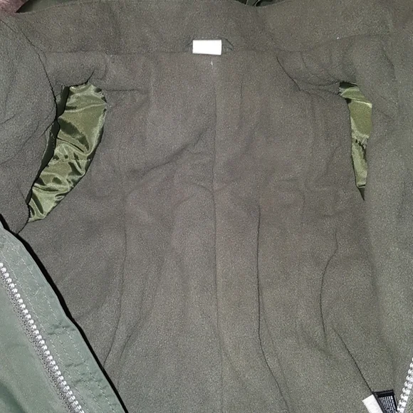 Snowsuit - Picture 4 of 8